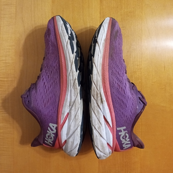 Hoka One One Clifton 8 running shoes size 7B - Picture 4 of 5